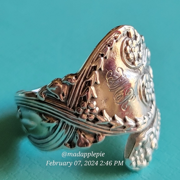 1889 Tiffany & Co.  Saint James Spoon Ring in Sterling Silver Luxury jewelry #77 - Picture 7 of 16